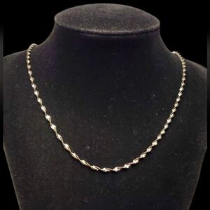 Vtg. Italy Silver Chain (Unisex)